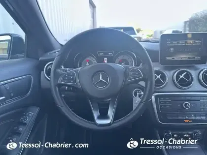 Photo 10 Mercedes GLA Classe  200 d Sensation 7-G DCT A