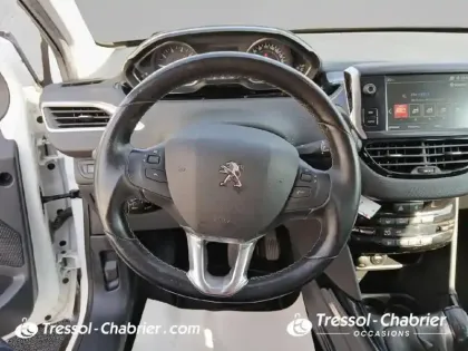 Photo 11 Peugeot 2008  1.2 PureTech 110ch S&S BVM5 Allure