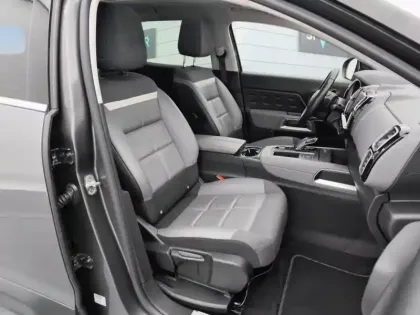 Photo 8 Citroën C5 aircross  Hybride Rechargeable 225 S&S e-EAT8 Shine