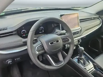 Photo 7 Jeep Compass  1.5 Turbo T4 130ch MHEV Altitude 4x2 BVR7