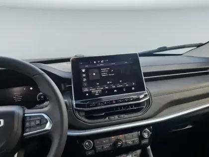 Photo 8 Jeep Compass  1.5 Turbo T4 130ch MHEV Altitude 4x2 BVR7