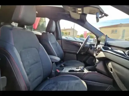 Photo 9 Ford Kuga  2.5 Duratec 190ch FHEV ST-Line BVA i-AWD