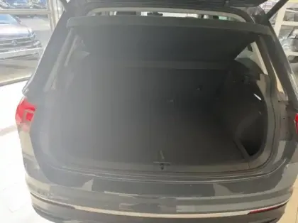 Photo 7 Volkswagen Tiguan  2.0 TDI 150ch Life DSG7