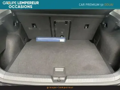 Photo 13 Volkswagen Golf  1.5 eTSI OPF 130ch Style DSG7