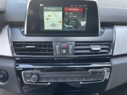 Photo 11 BMW Serie 2 Série 2 ActiveTourer 225xeA 224ch Business Design