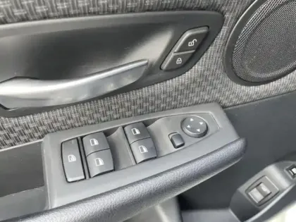 Photo 13 BMW Serie 2 Série 2 ActiveTourer 225xeA 224ch Business Design