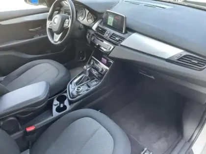 Photo 8 BMW Serie 2 Série 2 ActiveTourer 225xeA 224ch Business Design