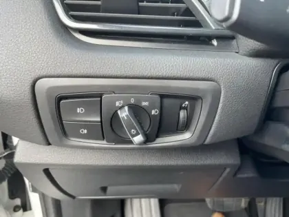 Photo 12 BMW Serie 2 Série 2 ActiveTourer 225xeA 224ch Business Design