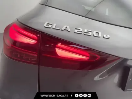 Photo 17 Mercedes GLA 250 e Hybrid EQ AMG Line