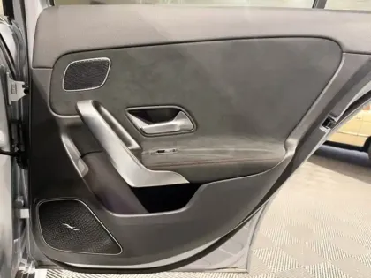 Photo 81 Mercedes Classe A Gén. IV (W177) Ph2 AMG Line 5