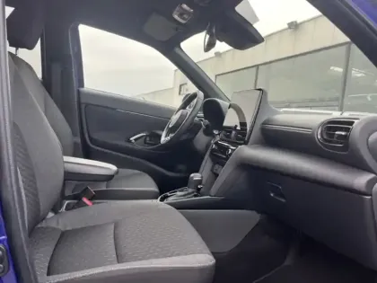 Photo 9 Toyota Yaris 1.5 HYBRID 116H DESIGN