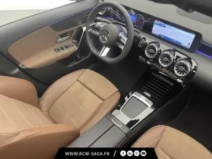 Photo 21 Mercedes Classe A 200 d AMG Line