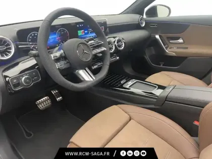 Photo 11 Mercedes Classe A 200 d AMG Line