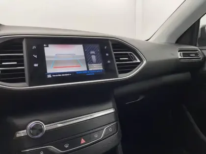 Photo 88 Peugeot 308  PureTech 110ch S&S BVM6