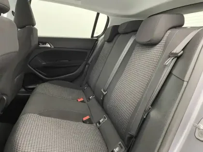 Photo 76 Peugeot 308  PureTech 110ch S&S BVM6