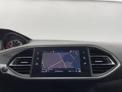 Photo 50 Peugeot 308  PureTech 110ch S&S BVM6