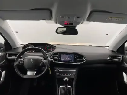 Photo 89 Peugeot 308  PureTech 110ch S&S BVM6