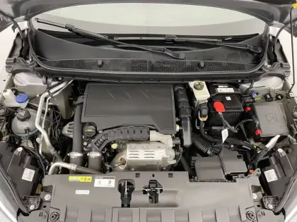 Photo 82 Peugeot 308  PureTech 110ch S&S BVM6