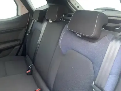 Photo 26 Dacia Duster  Hybrid 140