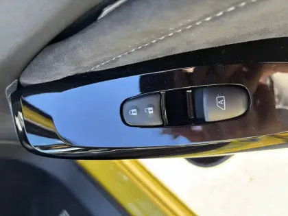 Photo 69 Nissan Juke  HYBRID 143