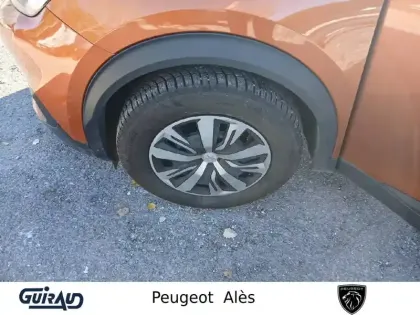 Photo 10 Peugeot 2008  PureTech 100 S&S BVM6