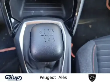 Photo 14 Peugeot 2008  PureTech 100 S&S BVM6