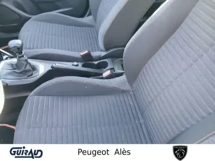 Photo 8 Peugeot 2008  PureTech 100 S&S BVM6