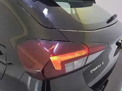 Photo 16 Opel Corsa  Electrique 136 ch & Batterie 50 kw/h