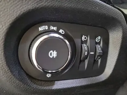 Photo 27 Opel Corsa  Electrique 136 ch & Batterie 50 kw/h