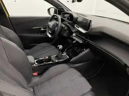 Photo 62 Peugeot 208  PureTech 100 S&S BVM6