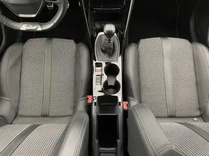 Photo 65 Peugeot 208  PureTech 100 S&S BVM6