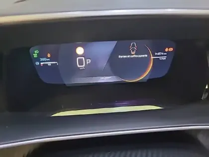 Photo 34 Peugeot 208  Hybrid 145 e-DCS6