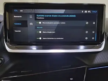 Photo 48 Peugeot 208  Hybrid 145 e-DCS6