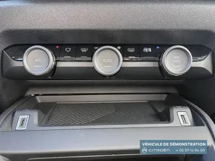 Photo 53 Citroën C4  Hybride 136 e-DCS6