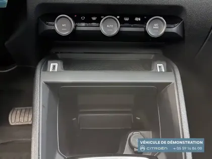 Photo 46 Citroën C4  Hybride 136 e-DCS6
