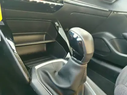 Photo 33 Peugeot 208  PureTech 75 S&S BVM5