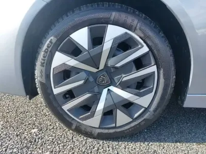 Photo 32 Peugeot 208  PureTech 75 S&S BVM5