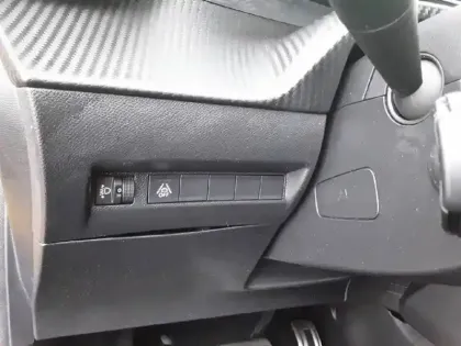 Photo 42 Peugeot 208  Electrique 50 kWh 136ch