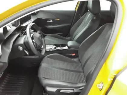 Photo 33 Peugeot 208  Electrique 50 kWh 136ch