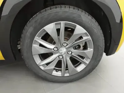 Photo 35 Peugeot 208  Electrique 50 kWh 136ch