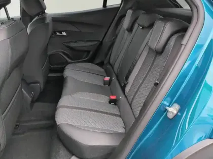 Photo 55 Peugeot 2008  Hybrid 145 e-DCS6