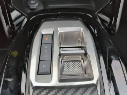 Photo 57 Peugeot 2008  Hybrid 145 e-DCS6