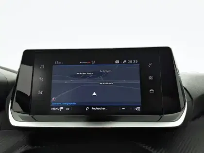 Photo 43 Peugeot 208  PureTech 75 S&S BVM5