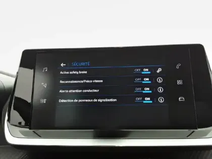 Photo 50 Peugeot 208  PureTech 75 S&S BVM5