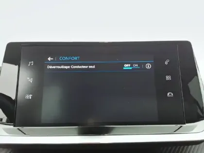 Photo 49 Peugeot 208  PureTech 75 S&S BVM5