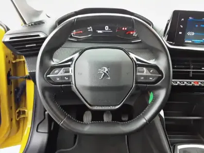 Photo 30 Peugeot 208  PureTech 75 S&S BVM5