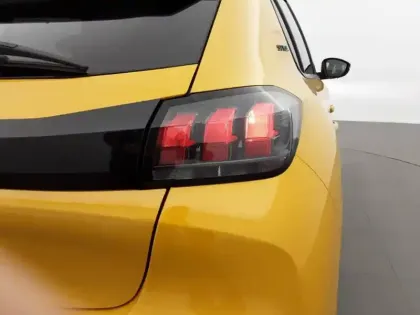 Photo 38 Peugeot 208  PureTech 75 S&S BVM5