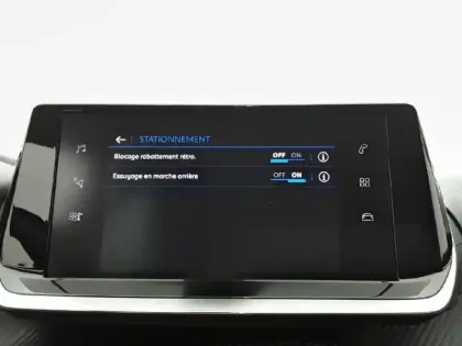 Photo 47 Peugeot 208  PureTech 75 S&S BVM5