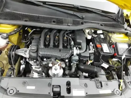 Photo 36 Peugeot 208  PureTech 75 S&S BVM5