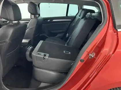 Photo 114 Renault Megane Mégane IV Estate E-TECH Plug-In Hybride 160